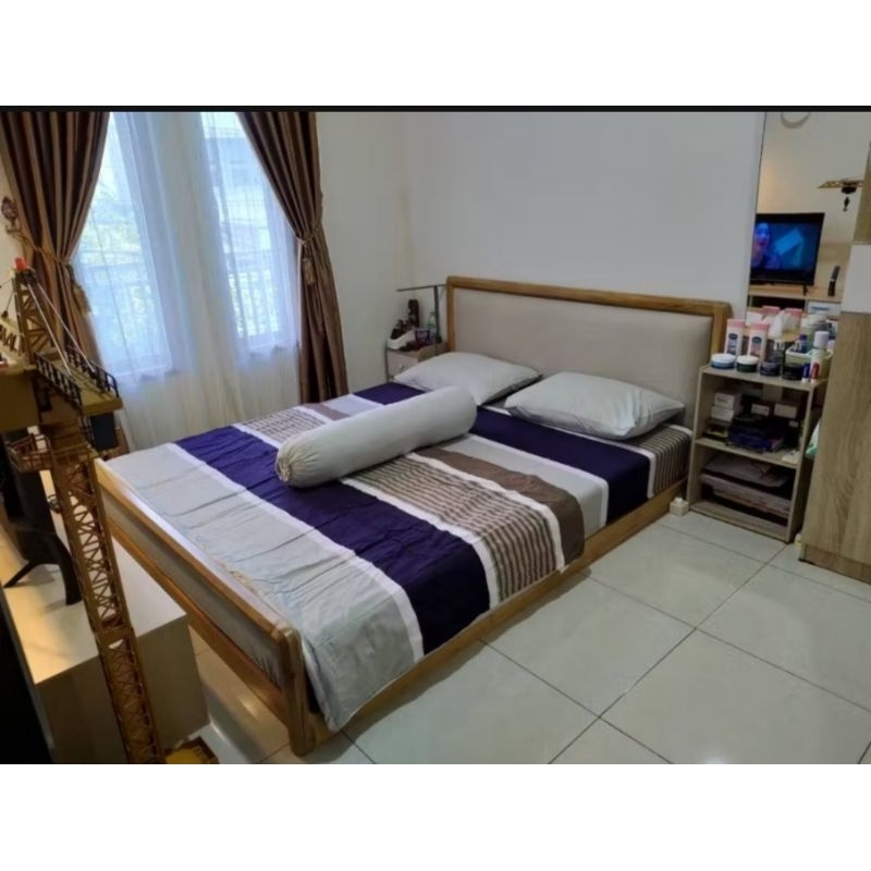 Dipan ranjang tempat tidur modern terbaru kekinian minimalis divan Jabodetabek Bali jatim furniture