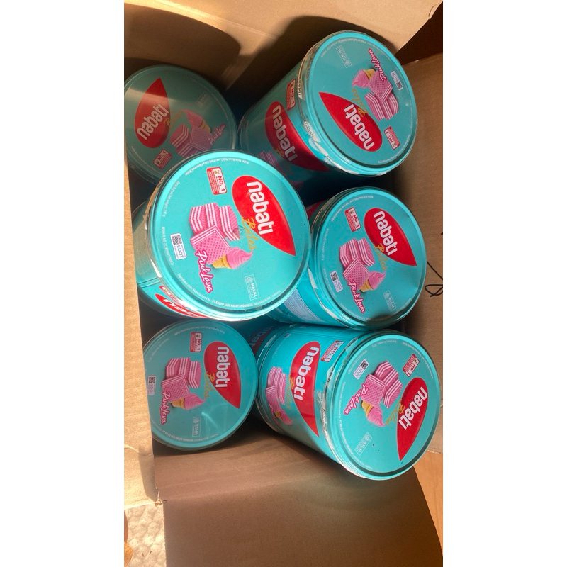 

nabati bites wafer kaleng pink lava