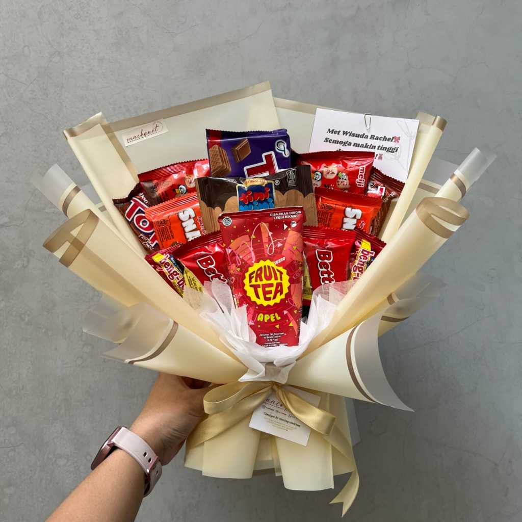 

SNACKQUET L | hadiah graduation / birthday / hampers / souvenir / anniv