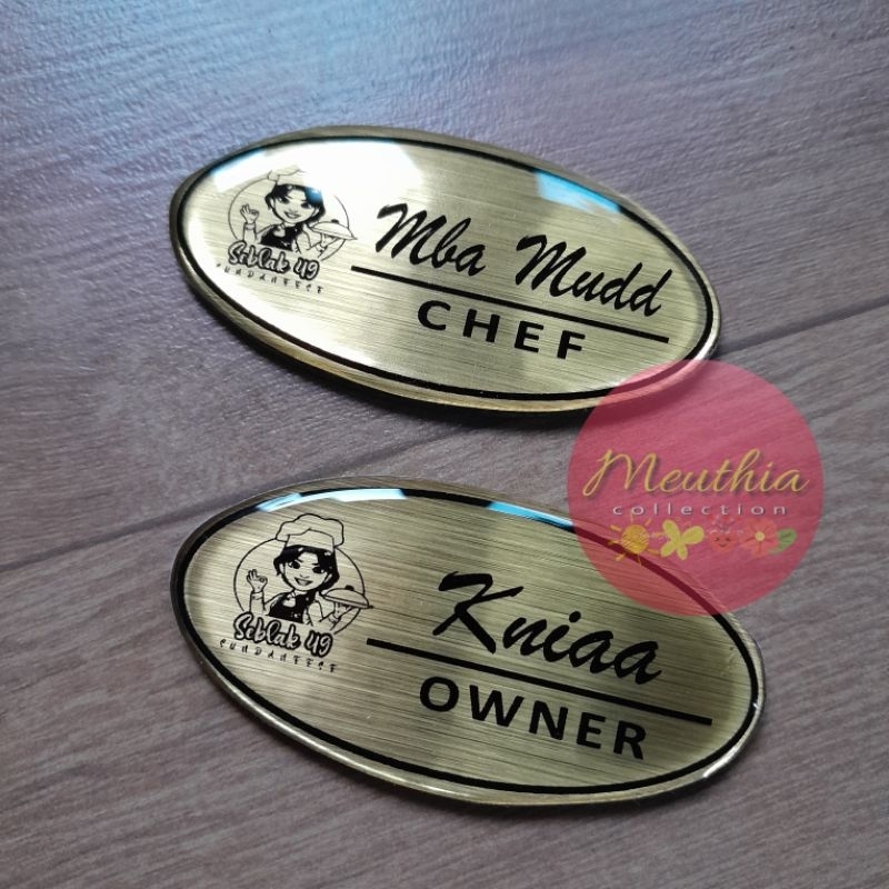 

Papan Nama Nametag Koki Chef Owner Logo Custom Design