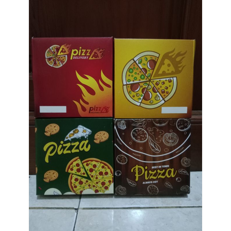 

Kardus Pizza Mini uk. 12×12×3cm