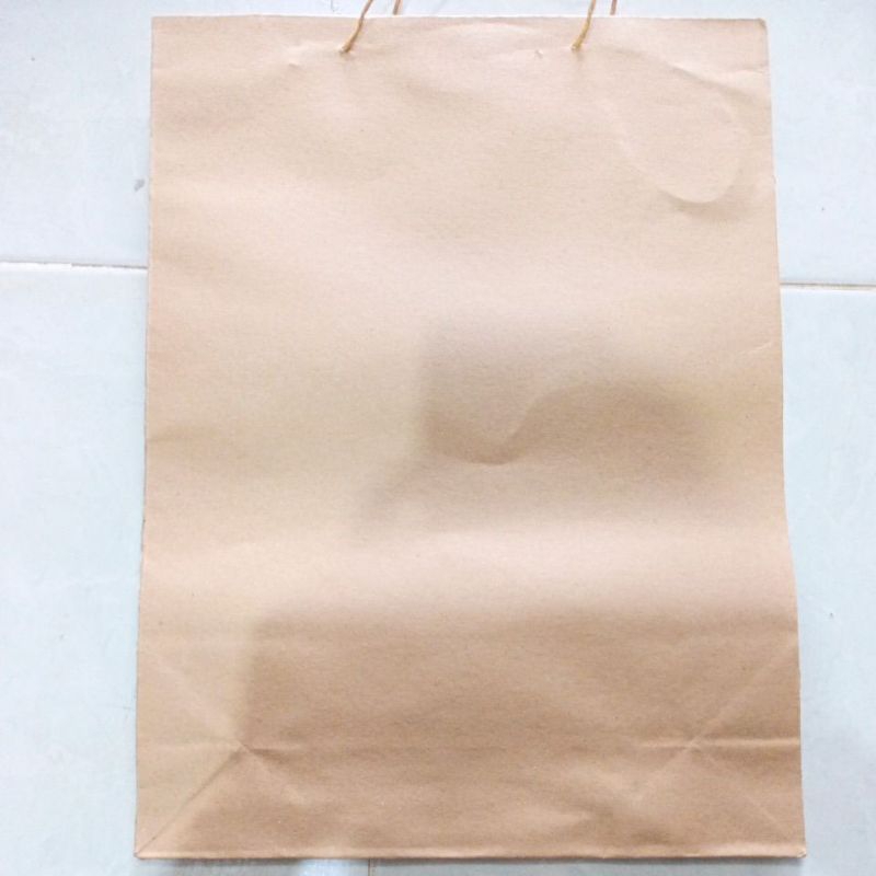 

PAPERBAG COKLAT POLOS JUMBO 30×10×40CM SATUAN