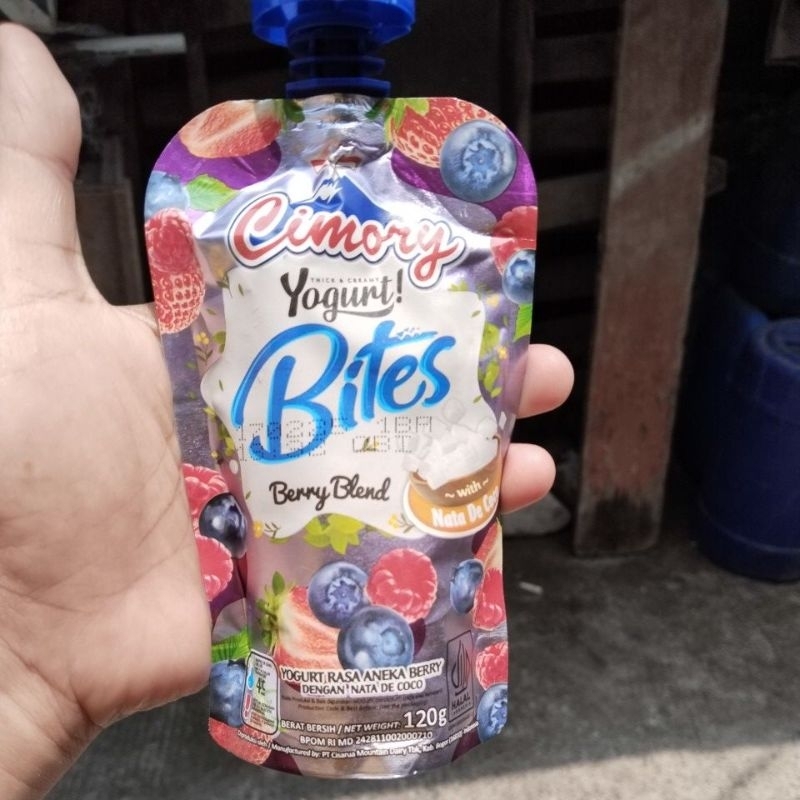 

cimory yogurt bites rasa berry blend 120gr