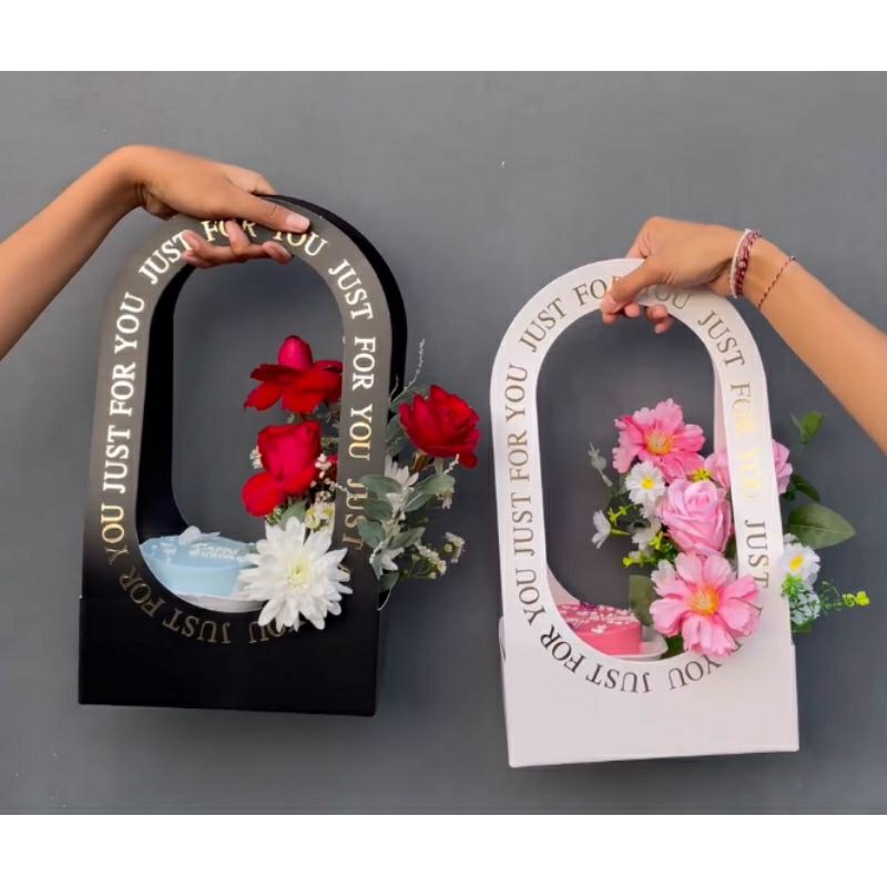 

FLOWER BOX WITH BENTO CAKE/FLOWER CAKE BOX/HARI GURU/HARI IBU/HADIAH VALENTINE