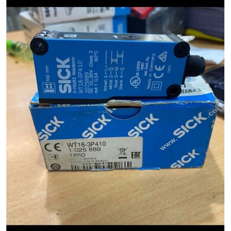 SICK WT18-3P410 PHOTOELECTRIC SENSOR