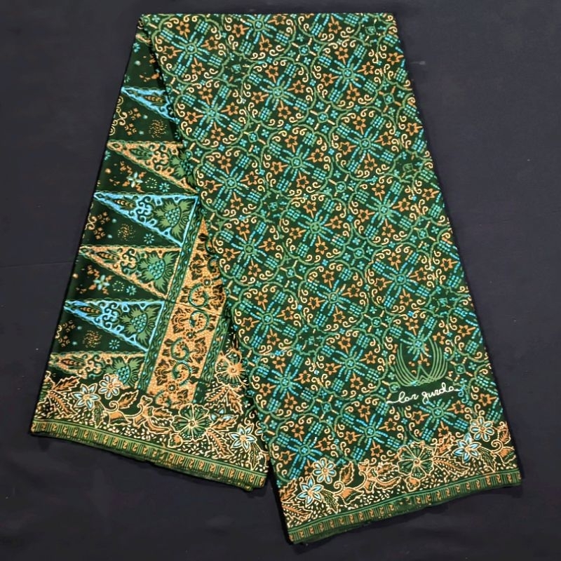 Lar Gurda : Seri Granitan | Sarung Batik Tulis