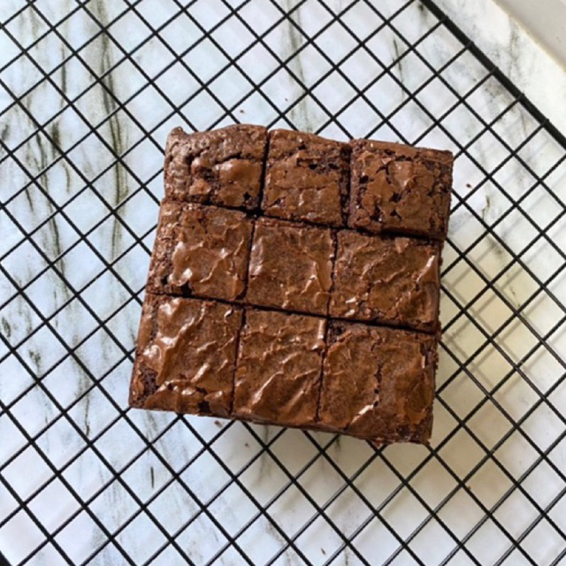 

Crumbcrave - FUDGY BROWNIES