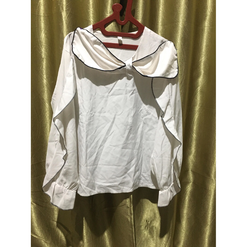 preloved blouse ruffle