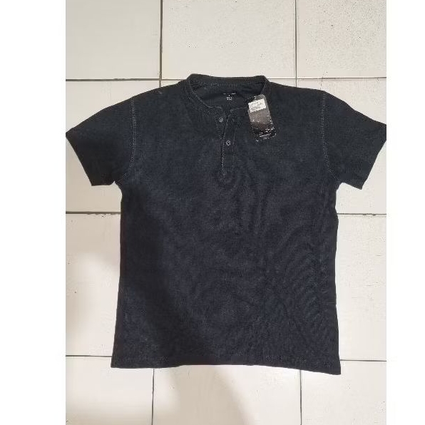 Kaos Henley The Executive