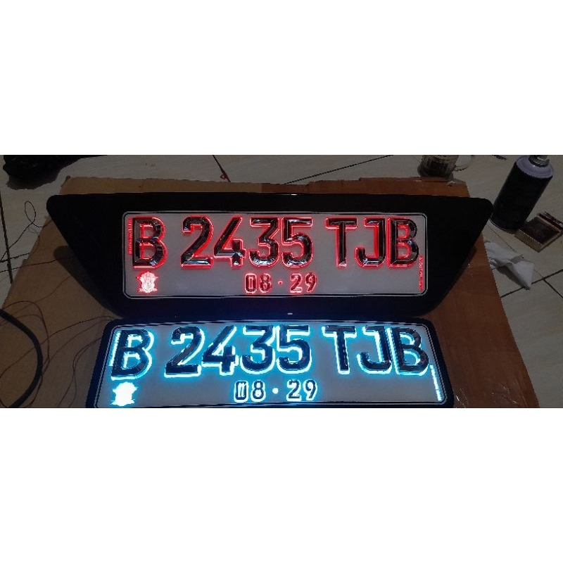 PLAT NOMOR MOBIL HURUF TIMBUL NYALA