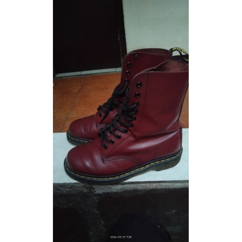 Dr martens 1490 size 39
