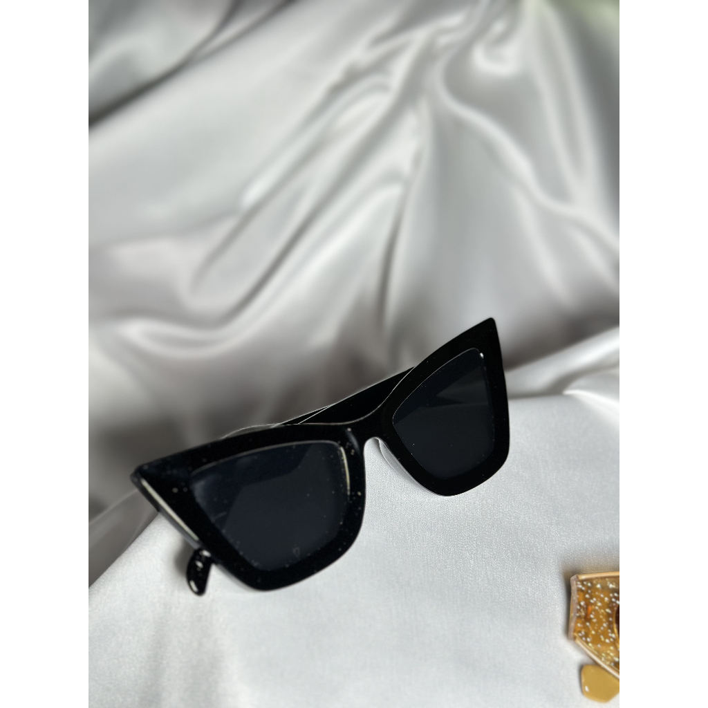 Cat eye Sunglasses Black
