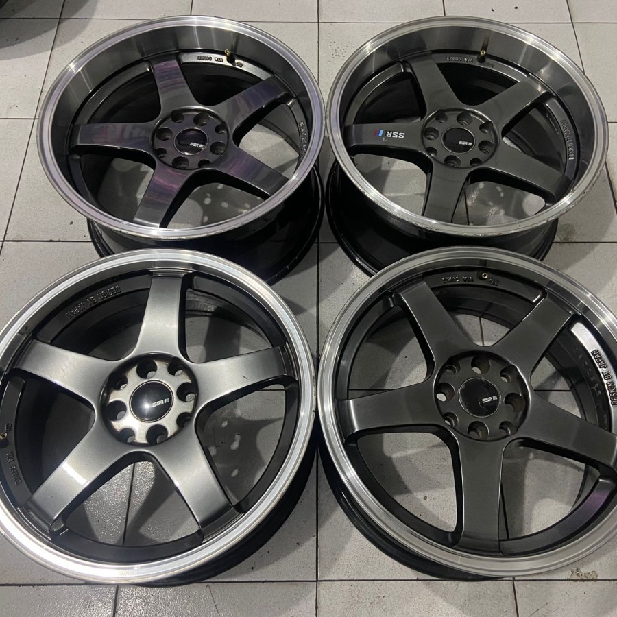 Pelek Velg Mobil Bekas Yaris Swift Sirion Mobilio Avanza Vios Etios SSR R17