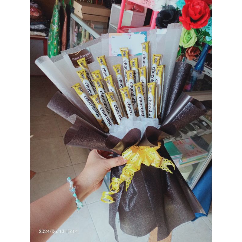

BUKET BOUQUET BUCKET SNACK CHOCOLATOS JAJAN
