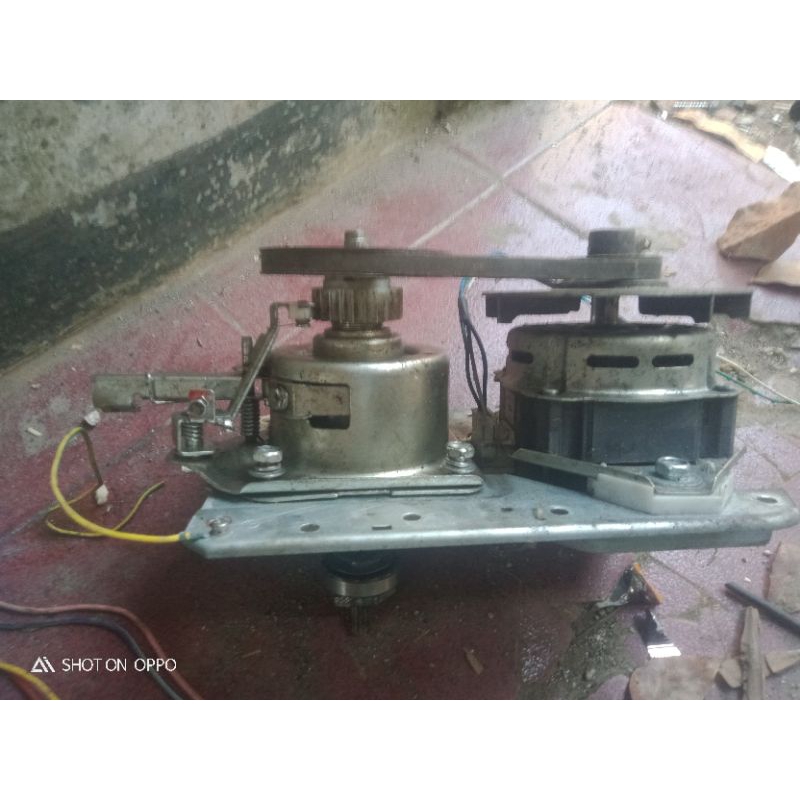 GEARBOX+DINAMO MESIN CUCI LG 1 TABUNG TOP LOADING ORIGINAL COPOTAN.