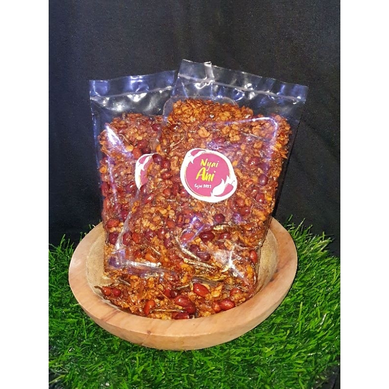 

Sambal ikan teri pedas manis cocok dimakan pakai nasi atau tanpa nasi