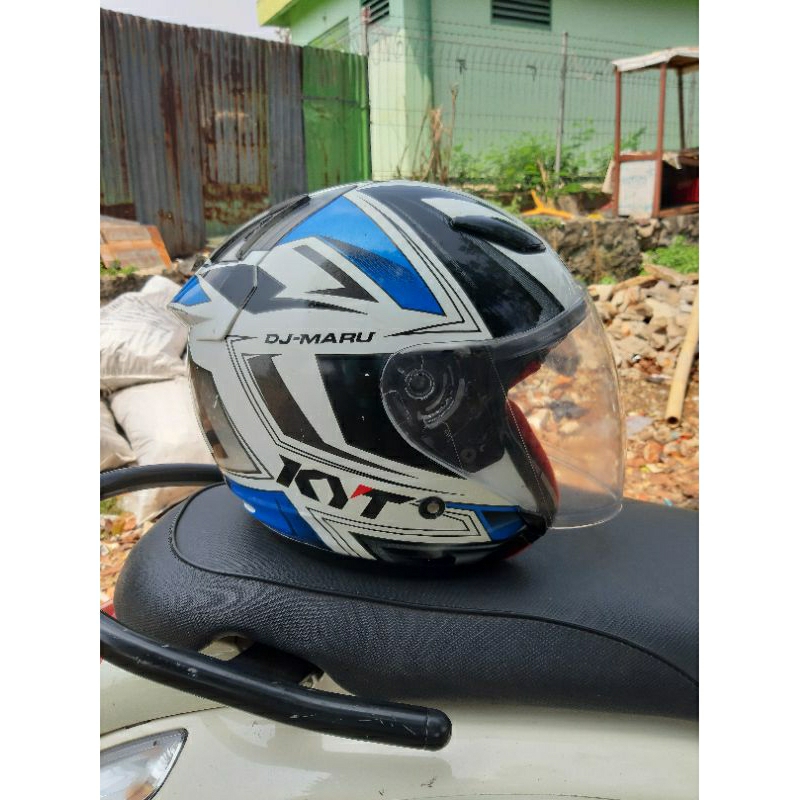 Helm Kyt Dj Maru Motif Size XL (Bekas)