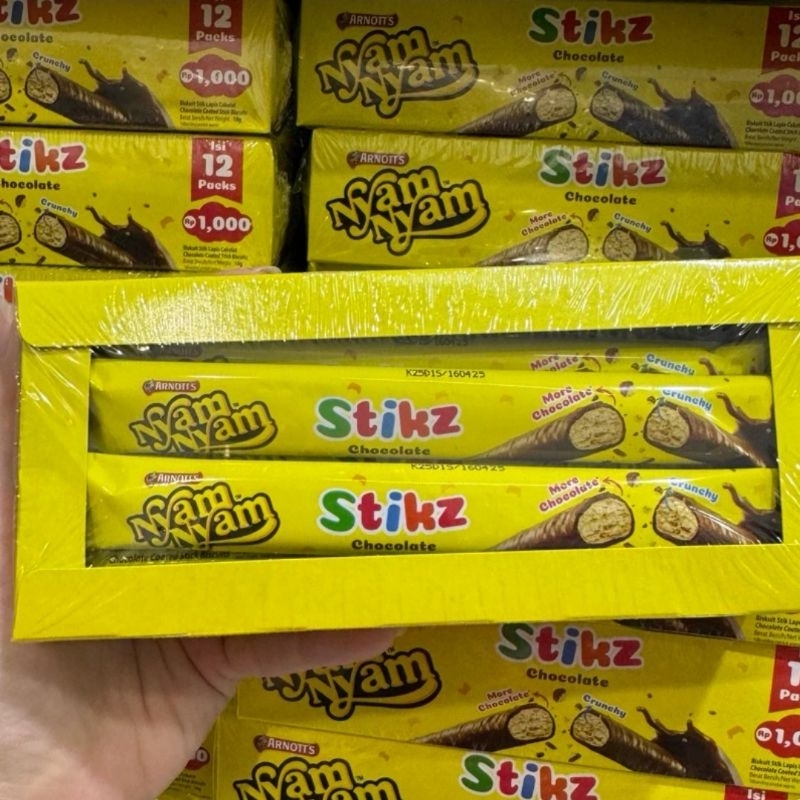 

nyam nyam stikz (isi 12 stik x 10gr)