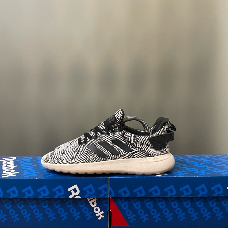 42 - Sepatu Lari Running Jogging Adidas Bekas Second Adidas Lite Racer Black White Bekas Second