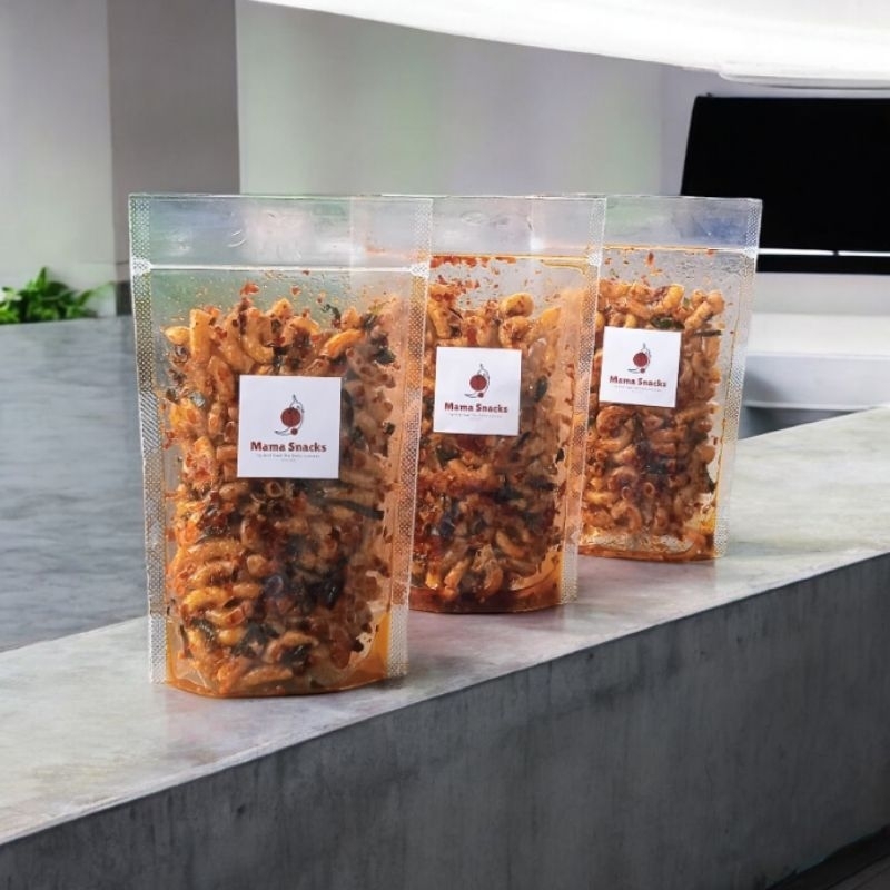 

MAKARONI KRIUK SPICY GROUP 100gram - MAMA SNACKS
