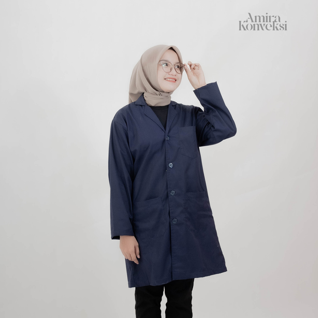 Jas Lab Warna Biru Dongker / Jas Laboratorium Lengan Panjang Model Kancing & Kerah Model Jas – Premi