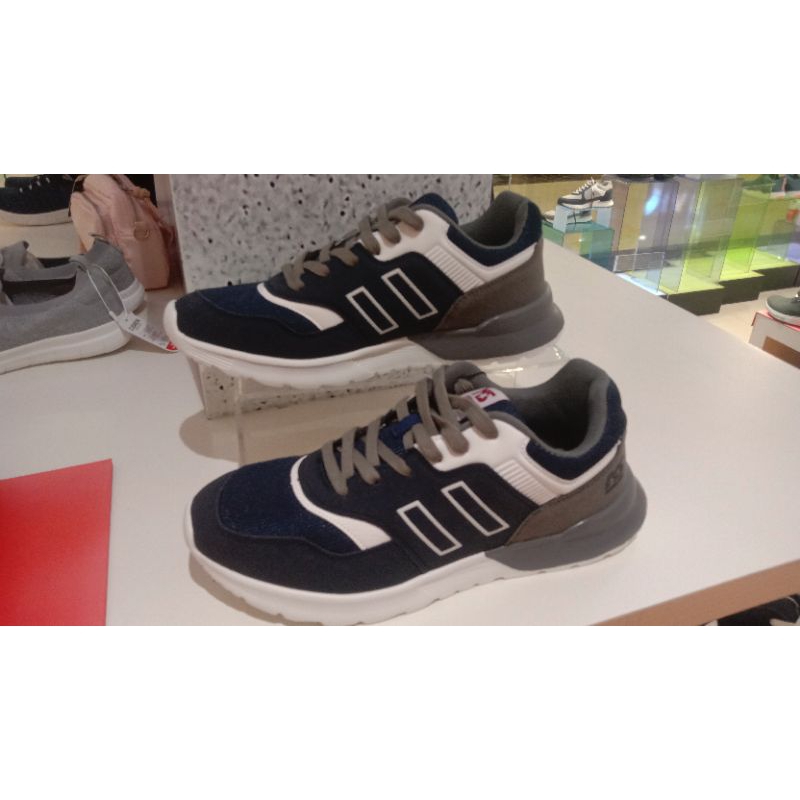 Sneaker Pria NORTH STAR