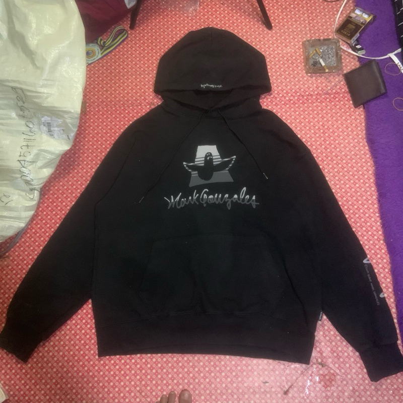 HOODIE MARK GONZALES