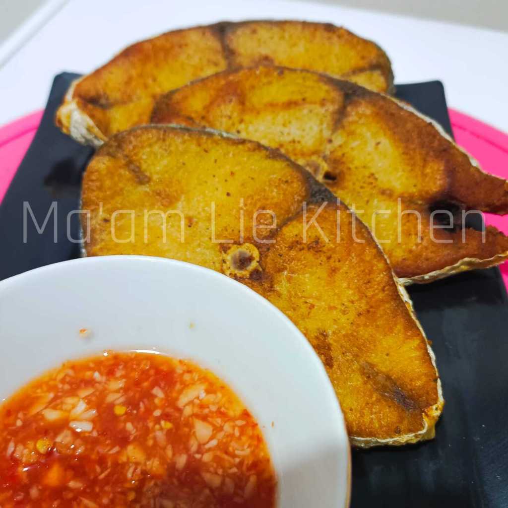 

Ikan Tenggiri Goreng Khas Kalimantan