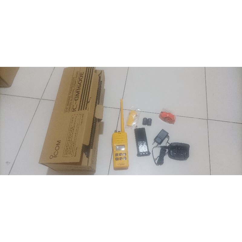 Radio HT VHF FM Icom GM1600 Marine Distress GMDSS