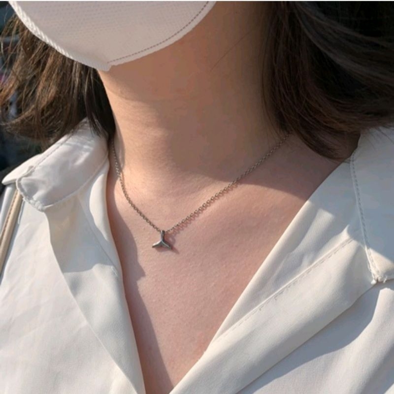 Kalung titanium Liontin Ekor Putri Duyung Rantai Baja Tahan Karat untuk Wanita Anak Ikan Antik
