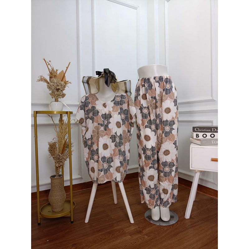 PAJAMAS LENGAN PENDEK WANITA