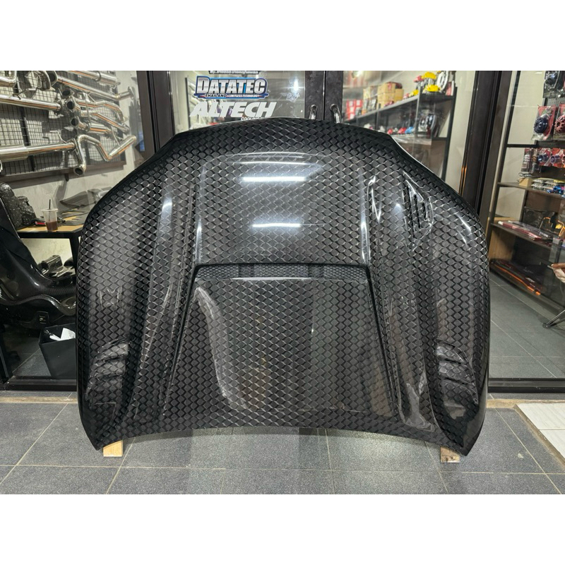 KAP MESIN CARBON FORTUNER GD VRZ GR HOOD CARBON HILUX REVO