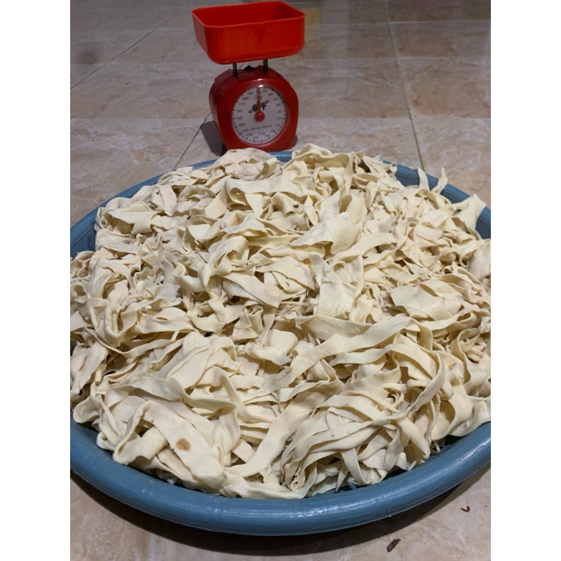 

potongan kriwilan tortila kulit kebab 1/2 KG murah