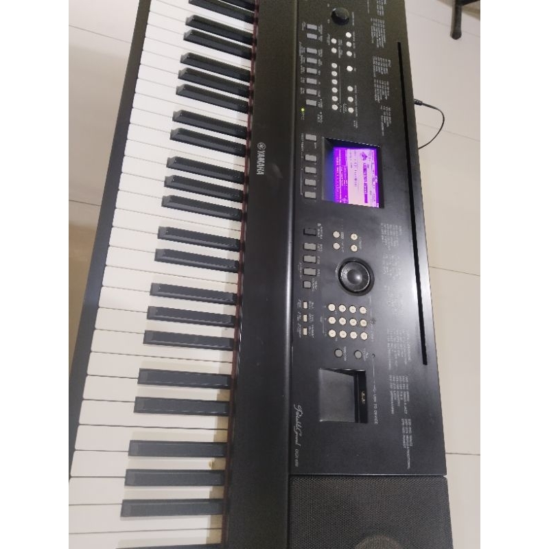 Digital Piano Yamaha DGX-650 Hitam