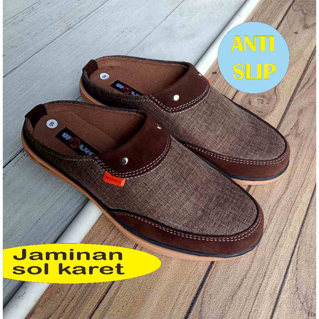 Wolvers Sepatu Pria Slip On Kasual Slop Selop Bustong Sol Karet Anti Slip