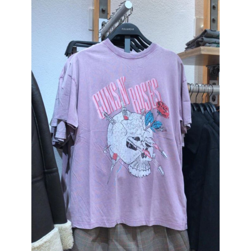 Tshirt Pull&bear Guns N Roses jastip