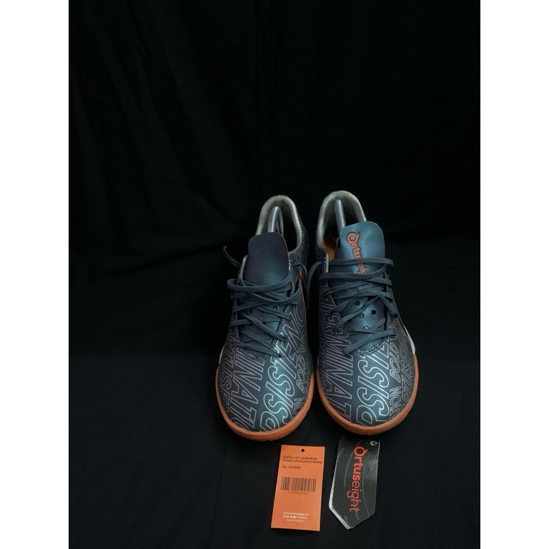 sepatu futsal catalyst legion v1