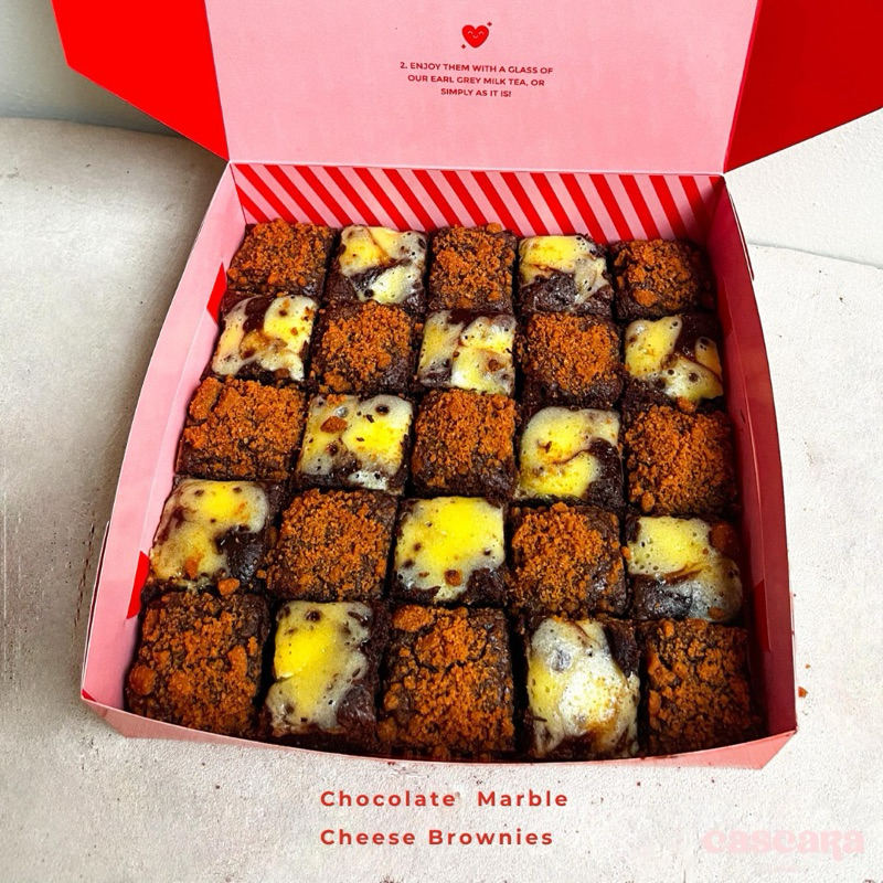 

Cascara Cookies - Kue Fudgy Brownies Cokelat Marble Cheese Lotus Biscoff Ulang Tahun 25 pc