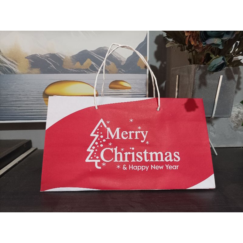 

Paperbag Natal 27*13*15 @10pcs free hangtag