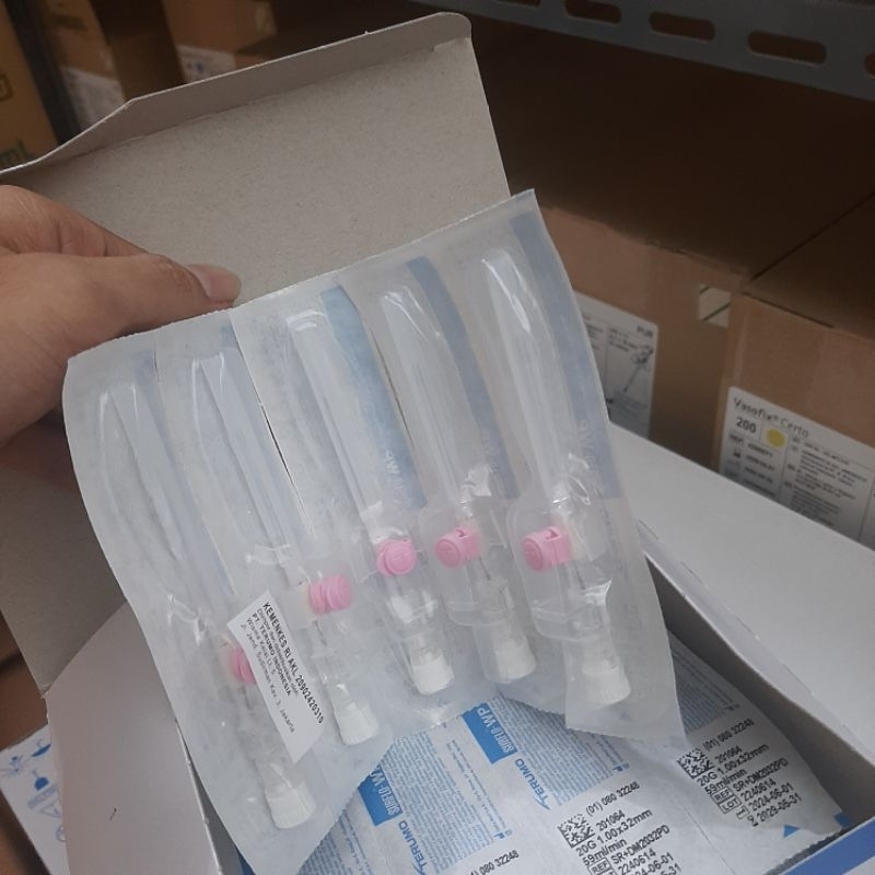 Surflo Wing IV Catheter Terumo No 18 20 22 24 26 WP