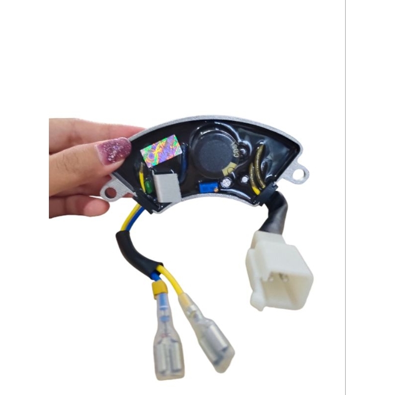 AVR 2500 Genset Daesung Bentuk Bulan