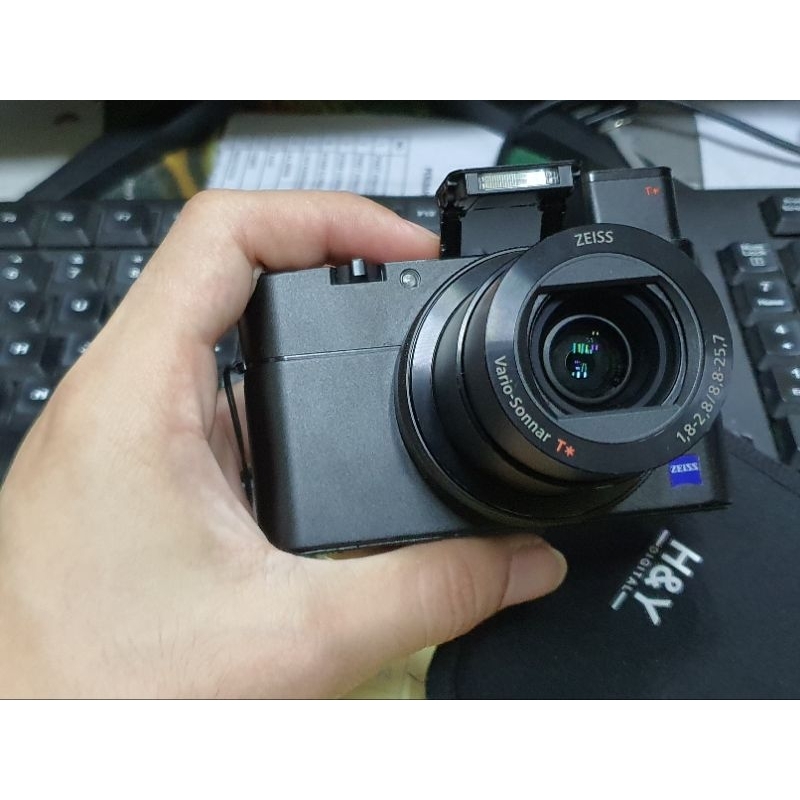 Sony RX100 V second