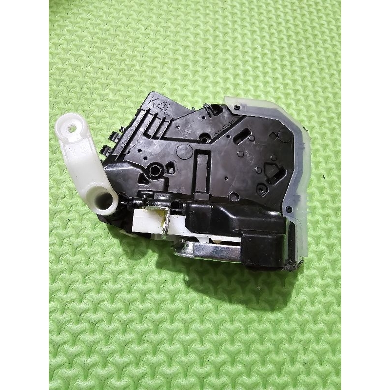 DOOR LOCK PINTU DEPAN AVANZA XENIA KIRI 2022 ORIGINAL