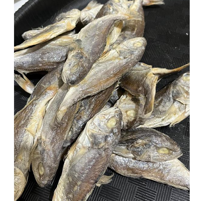 

Ikan asin kepala batu 90gr-120gr