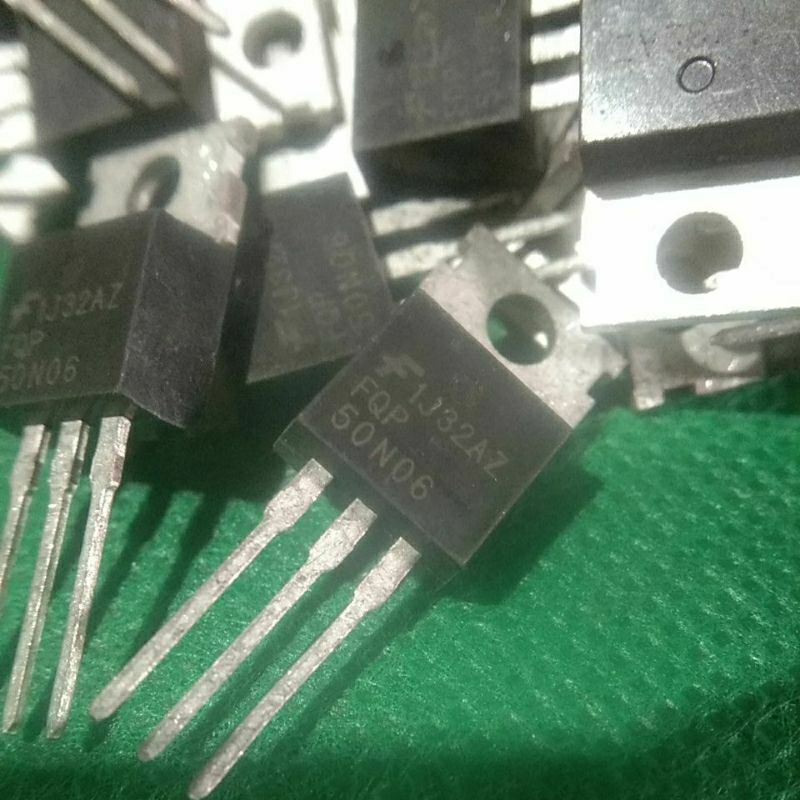 ES MOSFET N-CH STP50NF06 P50NF06 50N06 FQP50N06 TO-220 50a 60v