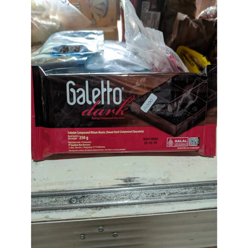 

Galetto Dark Coklat Batangan 250 g