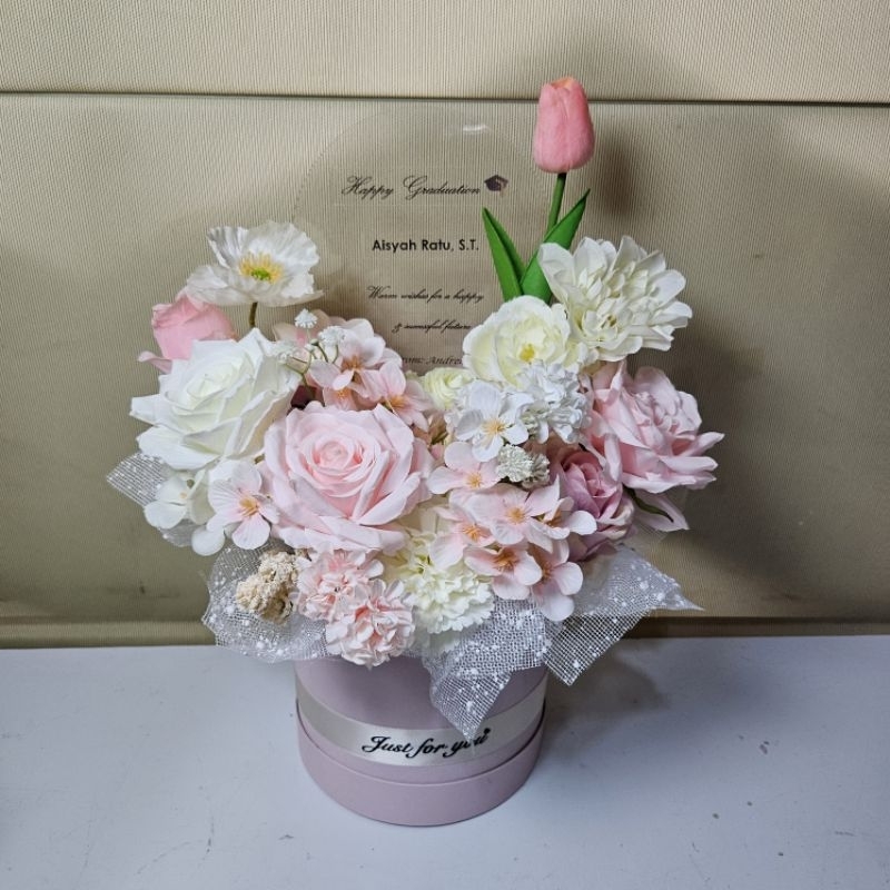 Buket bunga bloombox flower karangan bunga akrilik costum