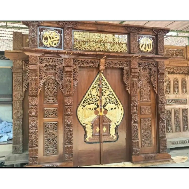 Pintu gebyok jawa/pintu klasik modern ukir gunungan wayang ful kayu jati asli
