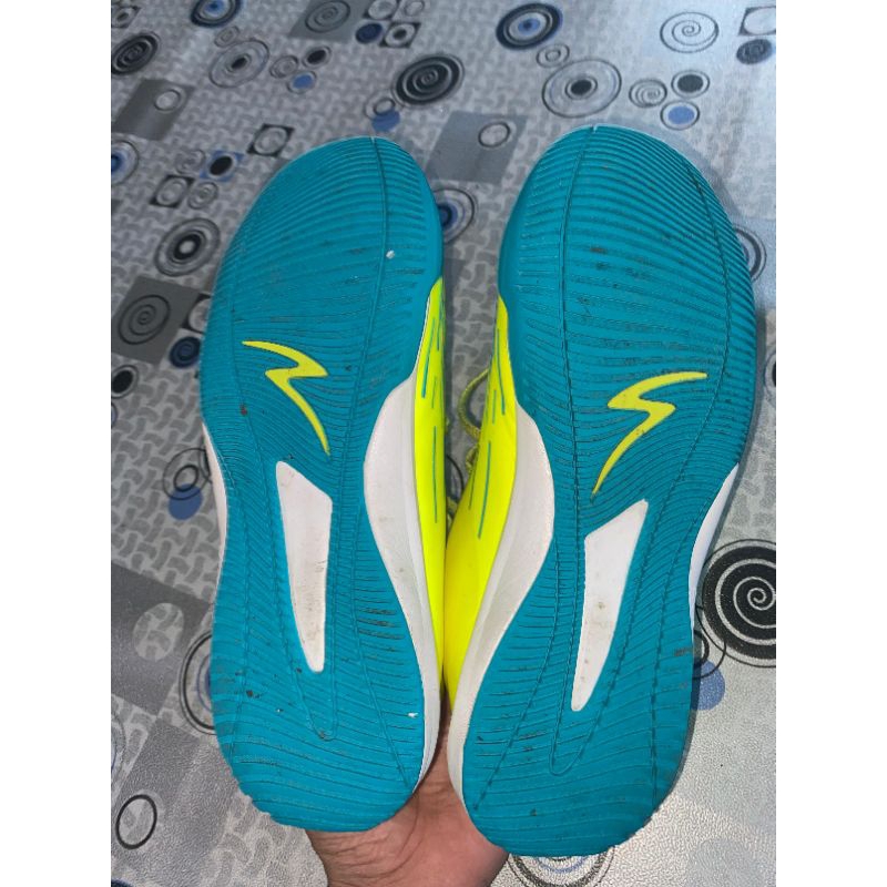 sepatu futsal ls reborn