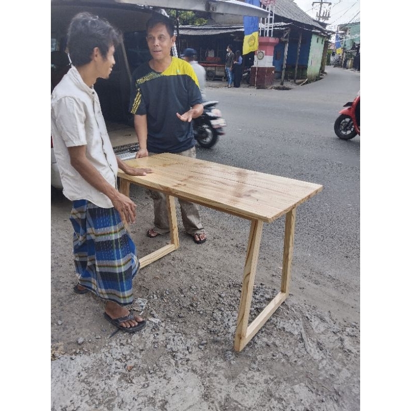 meja restoran serbaguna